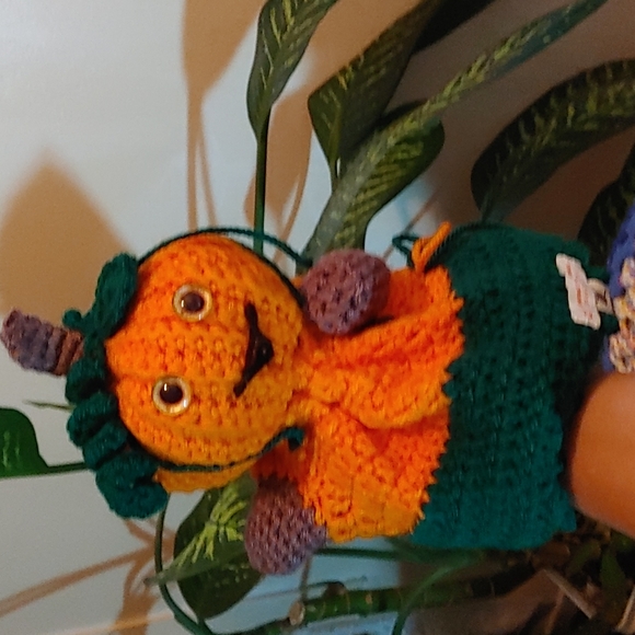 Pumpkin Hand Puppet - Picture 5 of 7